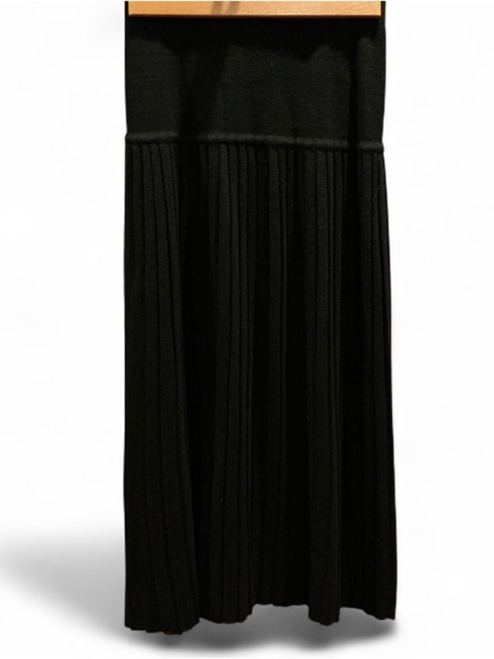 Vintage Adolfo Collectibles Black pleated Low Waisted maxi skirt Small